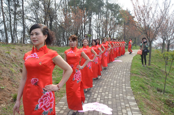 第三届南湾湖樱花节扑面袭来